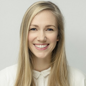 Porträt Kira Nordmann, Expertin für innovative Organisationsstrukturen in der Pflege