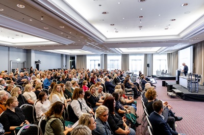 Eröffnung des 18. MAIK Kongresses