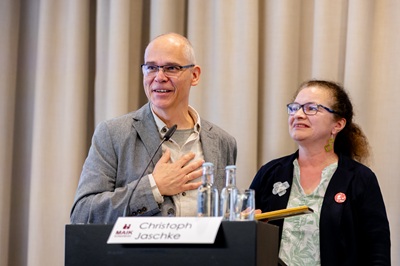 Markus Behrendt und Christine Wagner-Behrendt werden auf dem MAIK Kongress mit dem MAIK Award 2025 geehrt