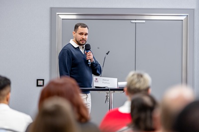 Aleksei Postnov auf dem MAIK Kongress 2025